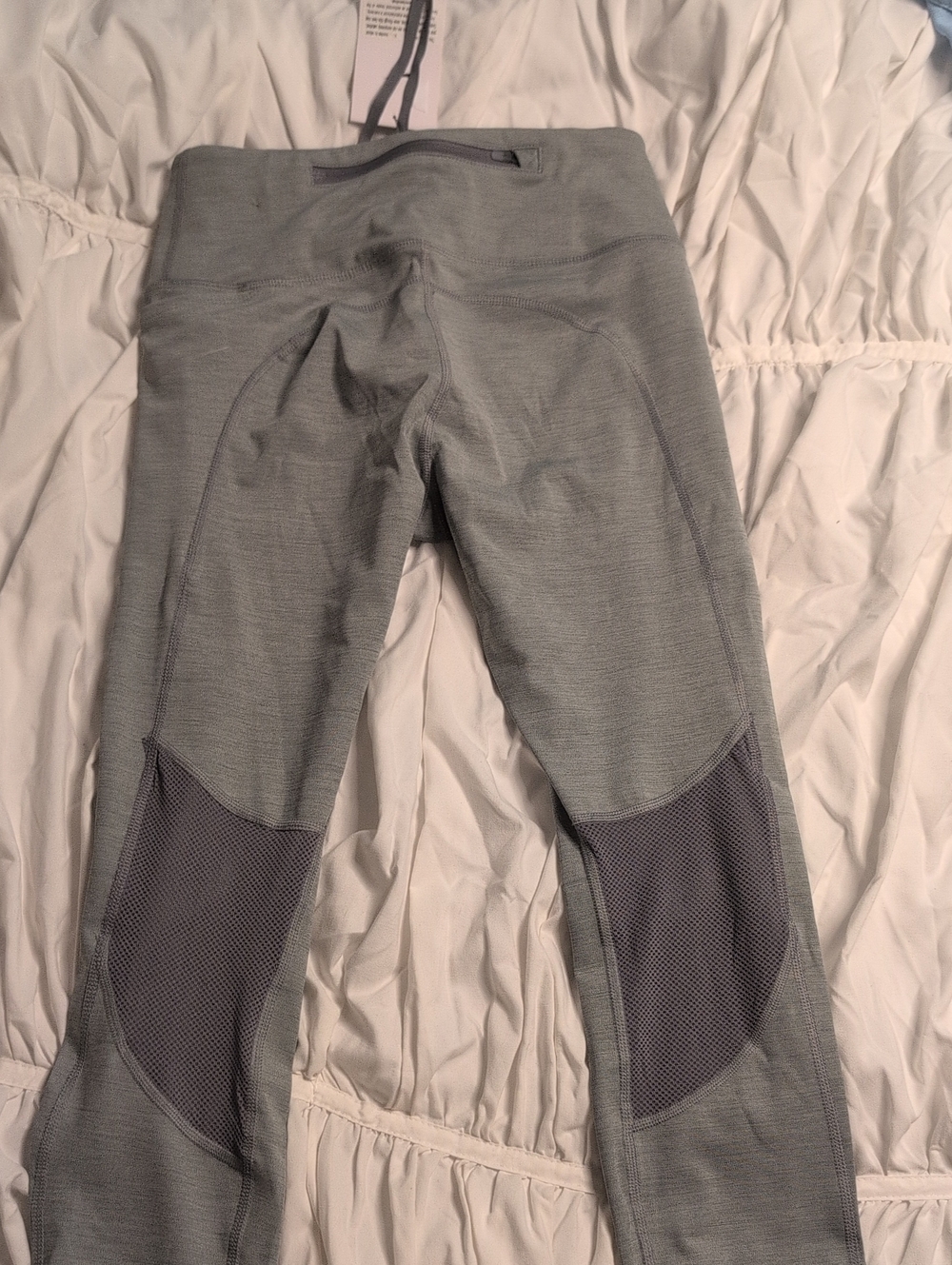 Nike Gray Women's Athletic Leggings with Mesh Panels